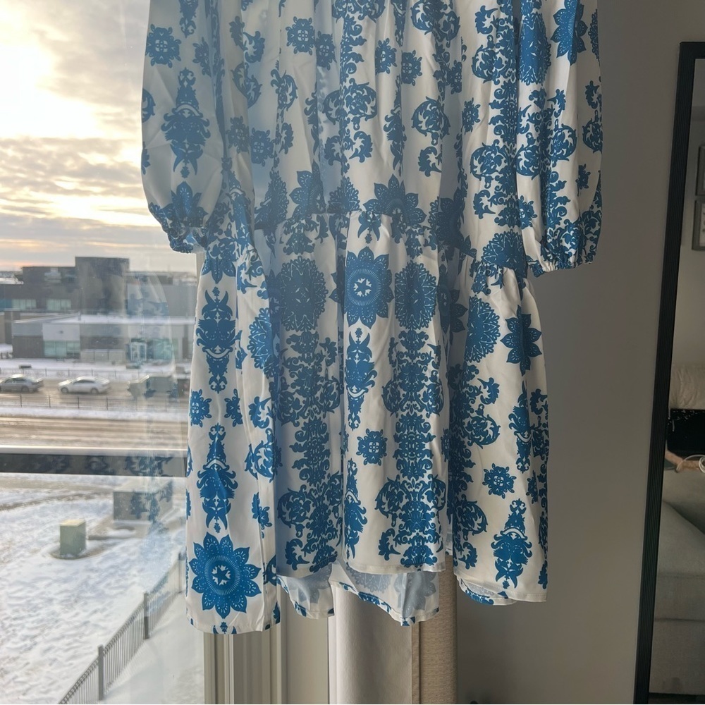 NWT Women Floral print Lantern sleeve Ruffle Hem Dress, Blue,White,Flowy - Picture 15 of 16